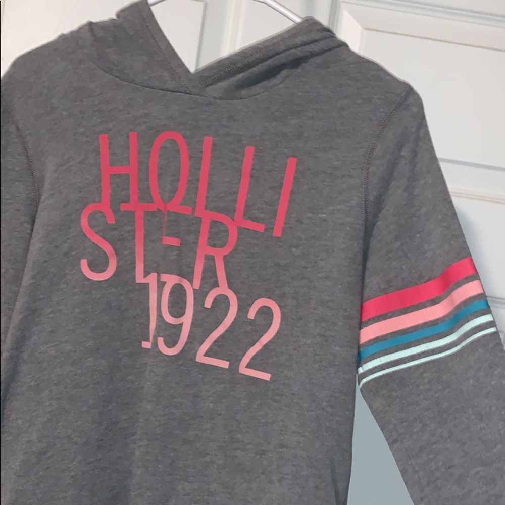 Hollister sweatshirt